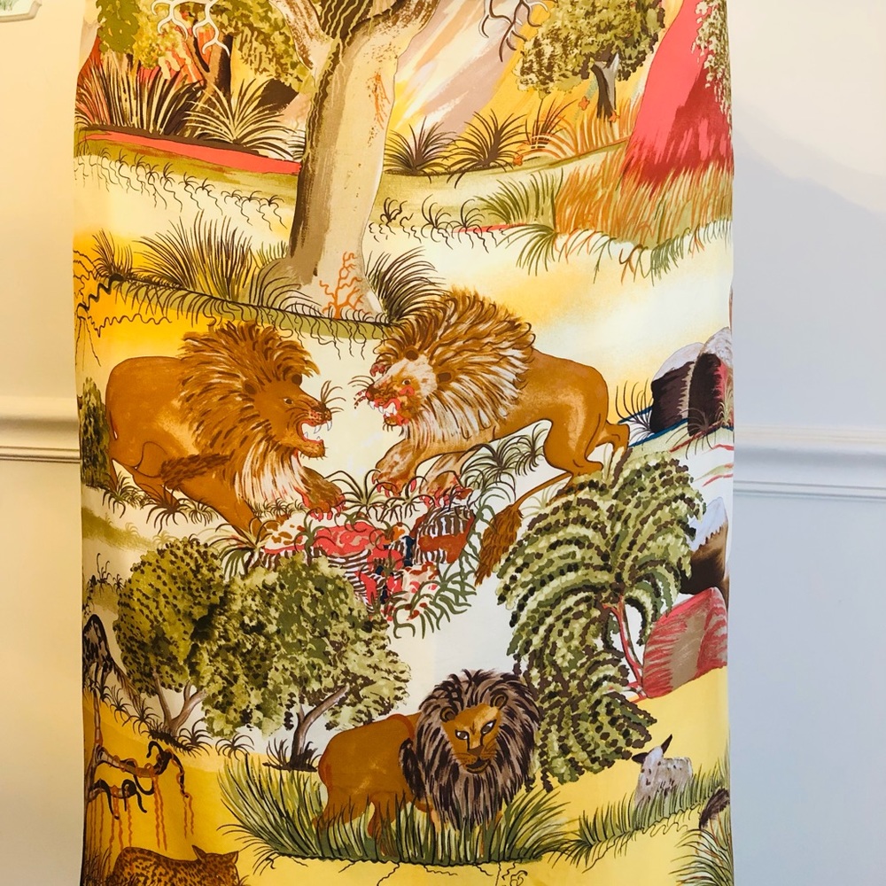 Hermes Nuba Mountain Scarf. 100% silk. Artist: Sefedin Ibrahim Alamin.